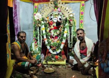 ଶ୍ରୀଜଗନ୍ନାଥ ଜୟୁଙ୍କ ସୁନାବେଶ, ଶତାଧିକ ଶ୍ରଦ୍ଧାଳୁ ଭକ୍ତଙ୍କ ସମାବେଶ