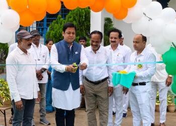 ବାଣପୁର ବିଜ୍ଞପିତ ଅଞ୍ଚଳ ପରିଷଦର ଜନସାଧାରଣଙ୍କ ସୁଖଦୁଃଖ ପଚାରି ବୁଝିବା ସହ ସେମାନଙ୍କ ସମସ୍ୟା ଓ ଆବଶ୍ୟକତା ସମ୍ପର୍କରେ ଆଲୋଚନା କଲେ – ଦେବୀ ପ୍ରସାଦ ମିଶ୍ର
