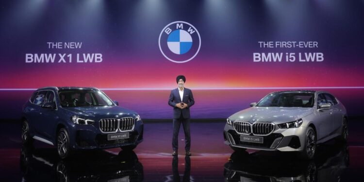 ଭାରତରେ ଶୁଭାରମ୍ଭ ହୋଇଛି ନୂତନ BMW X1 ଲଙ୍ଗ ହୁଇଲବେସ୍