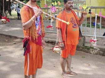 ଶ୍ରାବଣ ସୋମବାରରେ ଜଳାଭିଷେକ ପାଇଁ କାଉଡ଼ିଆଙ୍କ ପ୍ରବଳ ଭିଡ଼ : ସମଗ୍ର ଶୈବ ପୀଠ ଚଳ ଚଞ୍ଚଳ