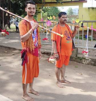 ଶ୍ରାବଣ ସୋମବାରରେ ଜଳାଭିଷେକ ପାଇଁ କାଉଡ଼ିଆଙ୍କ ପ୍ରବଳ ଭିଡ଼ : ସମଗ୍ର ଶୈବ ପୀଠ ଚଳ ଚଞ୍ଚଳ