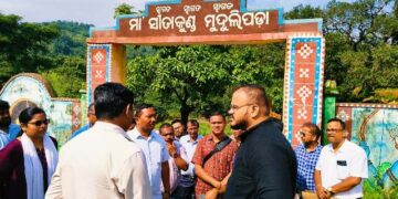 ବଣ୍ଡା ଘାଟିର ସୀତାକୁଣ୍ଡର ରୂପରେଖ ବଦଳିବ : ବିକାଶମୂଳକ କାର୍ଯ୍ୟର ସମୀକ୍ଷା କଲେ ମାଲକାନଗିରି ଜିଲ୍ଲାପାଳ