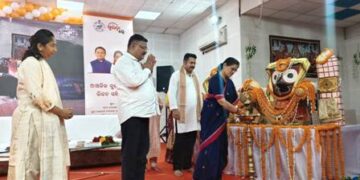 ମହିଳା ମାନେ କେବଳ ଲାଭାର୍ଥୀ ନୁହେଁ ବିକାଶ ପ୍ରକ୍ରିୟା ର କର୍ଣ୍ଣଧାର ହୁଅନ୍ତୁ : ଉପ ମୁଖ୍ୟମନ୍ତ୍ରୀ ପ୍ରଭାତୀ ପରିଡା