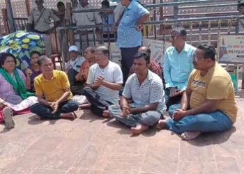 କାଳିଆ ଦର୍ଶନ ପାଇଁ ଧାରଣାରେ ବସିଲେ ପୁରୀବାସୀ