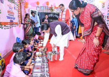 ରାଜ୍ୟ ସ୍ତରୀୟ ‘ଆଙ୍ଗନ୍ କା ଉତ୍ସବ’ ଓ ୯ମ ରାଷ୍ଟ୍ରୀୟ ପୋଷଣ ମାସ ପାଳନ ଉତ୍ସବରେ ଯୋଗଦେଲେ – ମୁଖ୍ୟମନ୍ତ୍ରୀ
