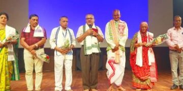 ଆକାଶବାଣୀ ଏଫ ଏମ ରେନଵୋ ଏବଂ ଭାରତ ମସଲା ପକ୍ଷରୁ ରାଜ୍ୟ ସ୍ତରୀୟ ପୁରସ୍କାର ବିତରଣ ଉତ୍ସବ ଅନୁଷ୍ଠିତ