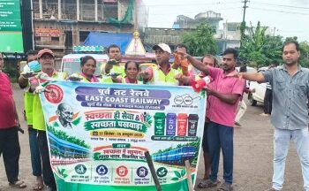 Khurda Road Railway Division Intensifies Swachhata Hi Seva Campaign with Six-Day Cleanliness and Public Awareness Drive