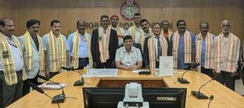 16 Railway Employees Bid Farewell on Retirement