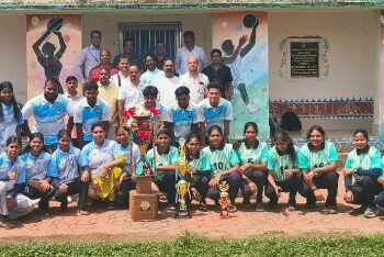 କ୍ରୀଡ଼ା ପ୍ରତିଭାକୁ ସମ୍ମାନ, ବାଲିଗୁଡ଼ା କ୍ରୀଡ଼ା ସଂଘର ନିଆରା ପଦକ୍ଷେପ : ପ୍ରତିଯୋଗୀ ଙ୍କୁ ସମ୍ମାନିତ