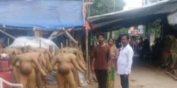 ପାର୍ବଣଋତୁ ଆଗମନରେ ଚଳଚଞ୍ଚଳ ମୂର୍ତ୍ତିକାରିଗର : ମିଳୁନି ପ୍ରୋତ୍ସାହନ, ବୁଡ଼ି ବାକୁ ବସିଲାଣି ପାରମ୍ପରିକ କୌଳିକ ବୃତ୍ତି