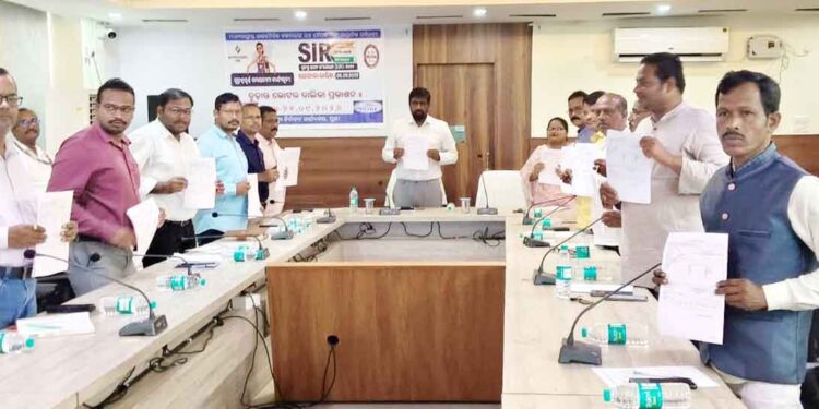 ପ୍ରକାଶ ପାଇଲା ଏସଆଇଆର ଚୁଡାନ୍ତ ଭୋଟର ତାଲିକା  ପୁରୀ ଜିଲ୍ଲା ରେ ୧୩ ଲକ୍ଷ ୧୧ ହଜାର ୮୭୬ ଜଣ ଭୋଟର