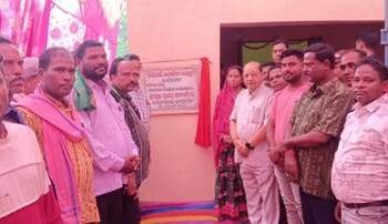 ଗିରିପାଲିରେ ବିଧାୟକ ପାଣ୍ଠିରେ ନିର୍ମିତ କମ୍ୟୁନିଟି ସେଣ୍ଟର ଲୋକାର୍ପିତ, ଲଖମନିରେ ବିଶ୍ୱକର୍ମା ପୂଜାରେ ସାମିଲ ହେଲେ ପ୍ରସନ୍ନ ଆଚାର୍ଯ୍ୟ