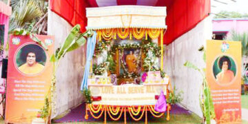 ଭକ୍ତଙ୍କ ଗହଣରେ ପ୍ରେମ ପ୍ରଭାହିନୀ ରଥ ବାଣ୍ଟୁଛି ପ୍ରେମ, ସେବା ଓ ଆଧ୍ୟାତ୍ମିକତାର ବାର୍ତ୍ତା