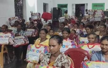 ଗୁମ୍ମା ବ୍ଲକ ଅନ୍ତର୍ଗତ କିଟୁମ୍ବା ଗ୍ରାମରେ ନାଲ୍‌ସା ଯୋଜନାର ଦୁଇମାସିଆ ମେଗା ଡ୍ରାଇଭ୍ ଉଦ୍‌ଯାପିତଆଇନ ସଚେତନତା ସହ ଶ୍ରମିକ କାର୍ଡ ଓ କମ୍ବଳ ବଣ୍ଟନ
