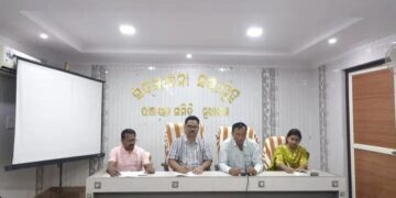 ନୂଆଗଡ ବ୍ଲକ୍ ରେ ବାତ୍ୟା ମୁକାବିଲା ସକାଶେ ବୈଠକ ଅନୁଷ୍ଠିତ
