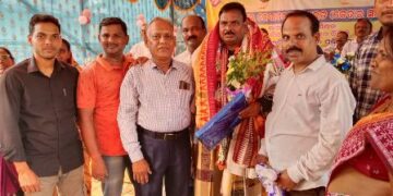 ଶିକ୍ଷକଙ୍କୁ ଅବସର କାଳୀନ ସମ୍ବର୍ଦ୍ଧନା