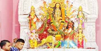 ବିରିଡି ଅଞ୍ଚଳରେ 50 ଟି ପୂଜା ମଣ୍ଡପ ଝଲସୁଛି