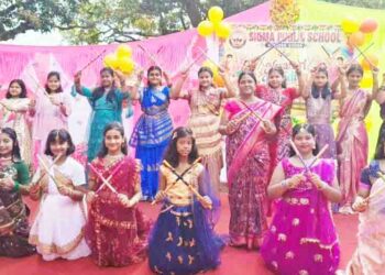 ସିଗମା ପବ୍ଲିକ ସ୍କୁଲରେ ନବରାତ୍ର ଉପଲକ୍ଷେ ଦାଣ୍ଡିଆ ନୃତ୍ୟ