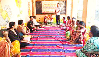 ଅଭିଭାବକ-ଶିକ୍ଷକ ଓ ବିଦ୍ୟାଳୟ ପରିଚାଳନା କମିଟି ବୈଠକ : ଶିକ୍ଷାର ମାନ ଓ ଛାତ୍ରଛାତ୍ରୀଙ୍କ ସୁରକ୍ଷା ଉପରେ ଗୁରୁତ୍ୱ