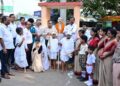 ଗାନ୍ଧୀ ଓ ଶାସ୍ତ୍ରୀ ଜୟନ୍ତୀ ପାଳିତ : ଗାନ୍ଧୀଙ୍କ ଅହିଂସା ଓ ଶାସ୍ତ୍ରୀଙ୍କ ସରଳତାର ବାର୍ତ୍ତା ନେଇ ସହର ପରିକ୍ରମା କଲେ ଛାତ୍ରଛାତ୍ରୀ