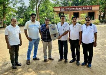 ଛାତ୍ରଛାତ୍ରୀଙ୍କ ପାଇଁ ଶୁଦ୍ଧ ପାନୀୟଜଳର ସୁବିଧା: କ୍ରିଦାଶପୁର ହାଇସ୍କୁଲକୁ ରୋଟାରୀ କ୍ଲବ୍‌ର ଆକ୍ୱାଗାର୍ଡ ଉପହାର