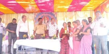 କର୍ତ୍ତବ୍ୟନିଷ୍ଠ ଶିକ୍ଷୟିତ୍ରୀ ବିନୋଦିନୀ କୁଣ୍ଡୁଙ୍କୁ ଭାବବିହ୍ୱଳ ବିଦାୟ ବ୍ରଜବଲ୍ଲଭପୁର ପ୍ରାଥମିକ ବିଦ୍ୟାଳୟରେ ଅବସରକାଳୀନ ସମ୍ବର୍ଦ୍ଧନା ଉତ୍ସବ