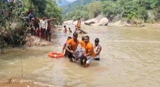 ନଦୀ ପାର ହେବା ସମୟରେ ଭାସିଯାଇ ମହିଳା ମୃତ